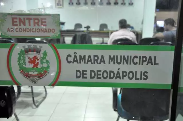 Câmara de Deodápolis abre processo seletivo para contratação temporária de auxiliar de serviços gerais