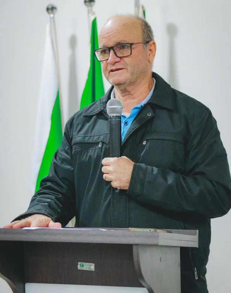 Vereador Francisco Eusébio propõe em indicação, reforma das praças e parques públicos em Deodápolis