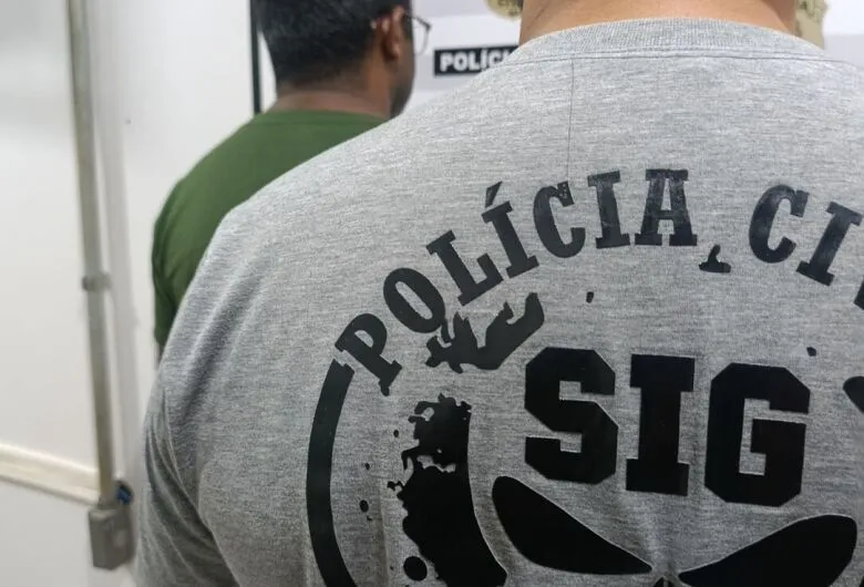 Homem inventa assalto e incendeia o próprio veículo em Fátima do Sul