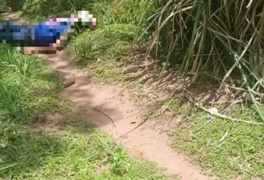 Corpo de mulher de 75 anos é encontrado degolado
