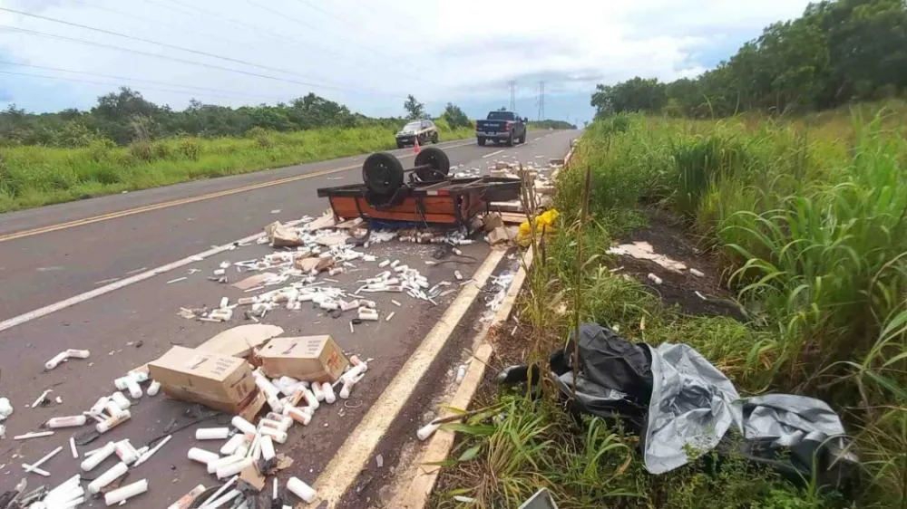 Colisão violenta na BR-262 deixa sete feridos, incluindo crianças