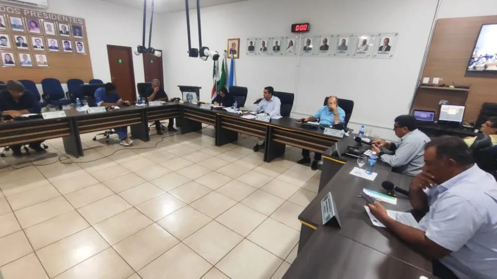 Presidente da Câmara de Deodápolis convida população para sessão de abertura do ano legislativo
