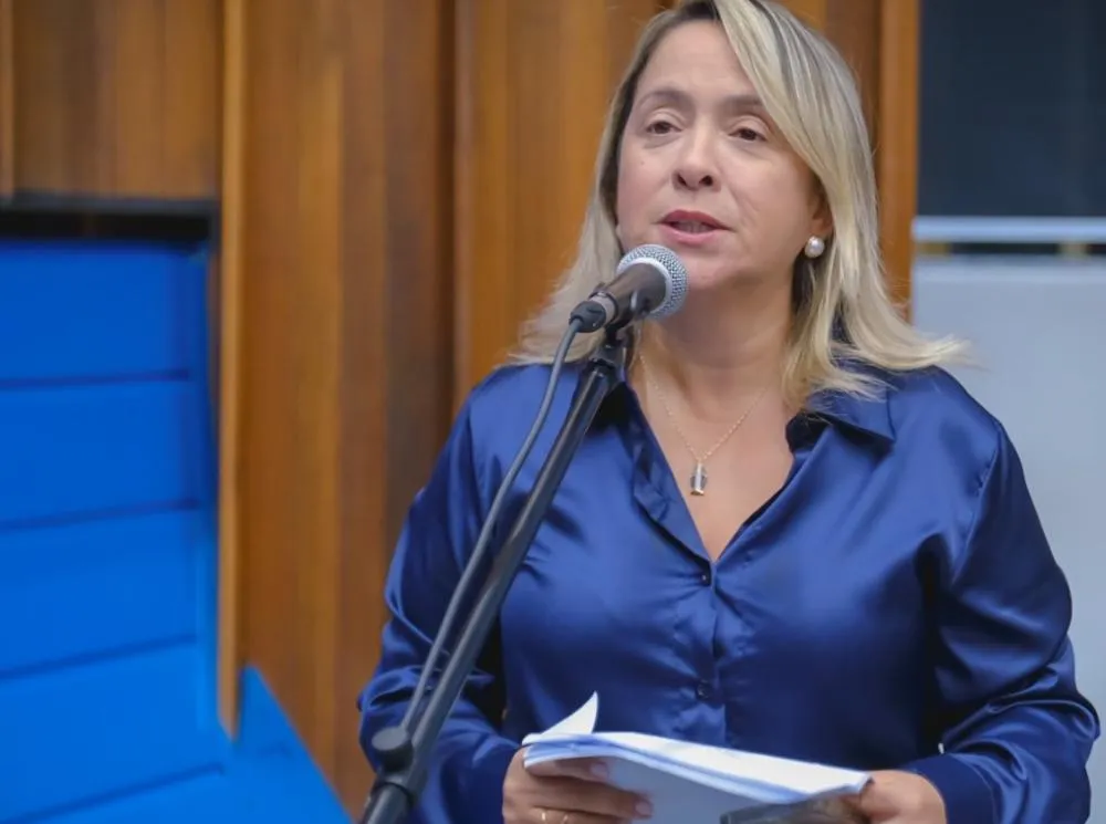 Projeto de lei de Lia Nogueira amplia proteção a mulheres em municípios do interior