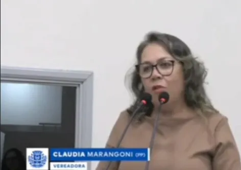 Vereadora alerta para risco em cratera e diz que Glória vive abandono dos serviços básicos