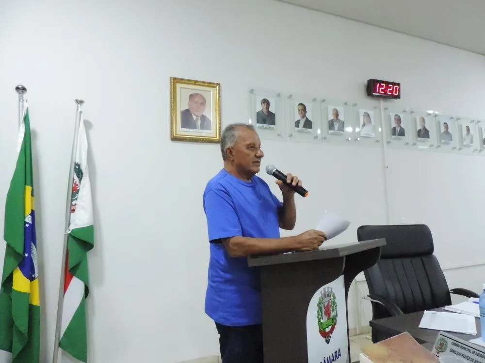 Vereador Edmilson da Banda propõe em indicação, contratação de servidores, poda de árvore e instalação de torneiras no cemitério