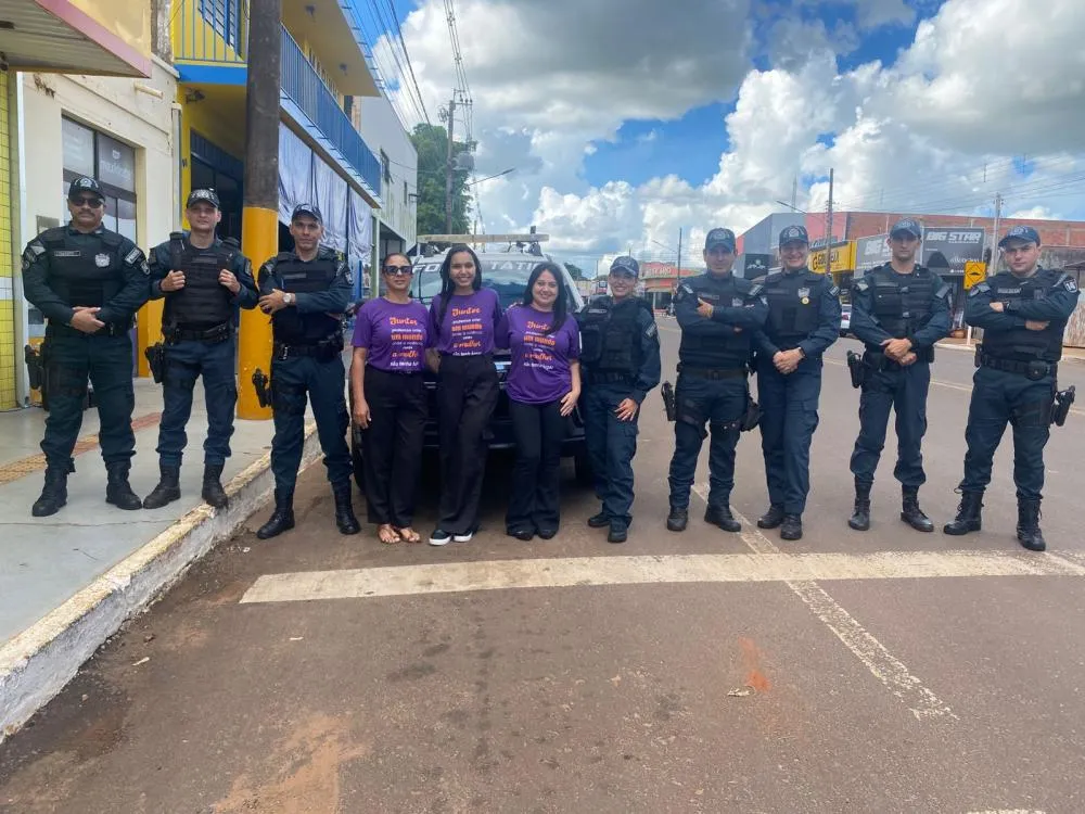 Polícia Militar realiza blitz em homenagem ao Dia internacional da mulher em Deodápolis