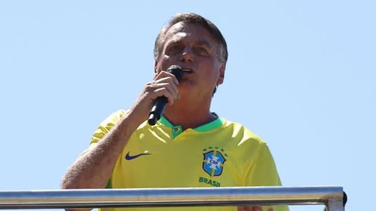 STF nega livre acesso a filhos de Bolsonaro durante prisão domiciliar humanitária