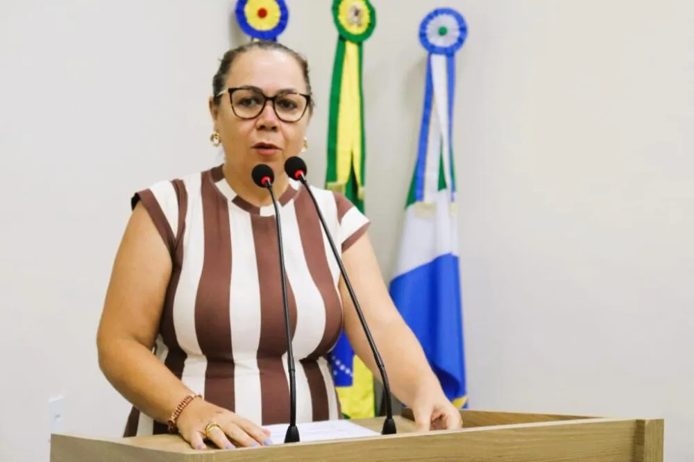 Vereadora solicita recursos para fortalecer atendimento odontológico em Glória de Dourados.