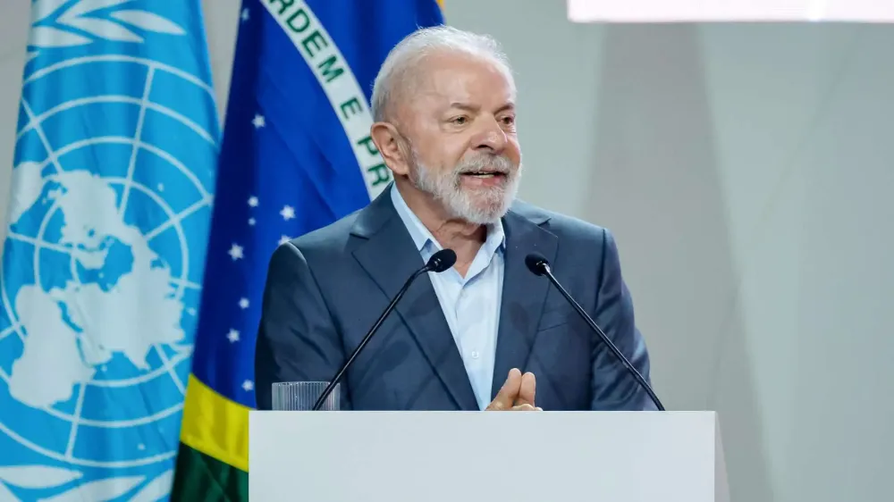 Lula sanciona projeto que amplia licença-paternidade para até 20 dias