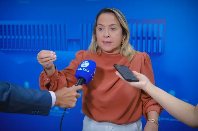 Projeto leva combate à violência contra a mulher para escolas privadas em MS