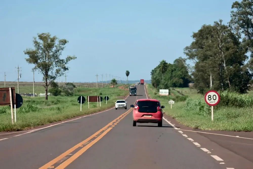 Governo de MS formaliza contratos de R$ 1 bilhão