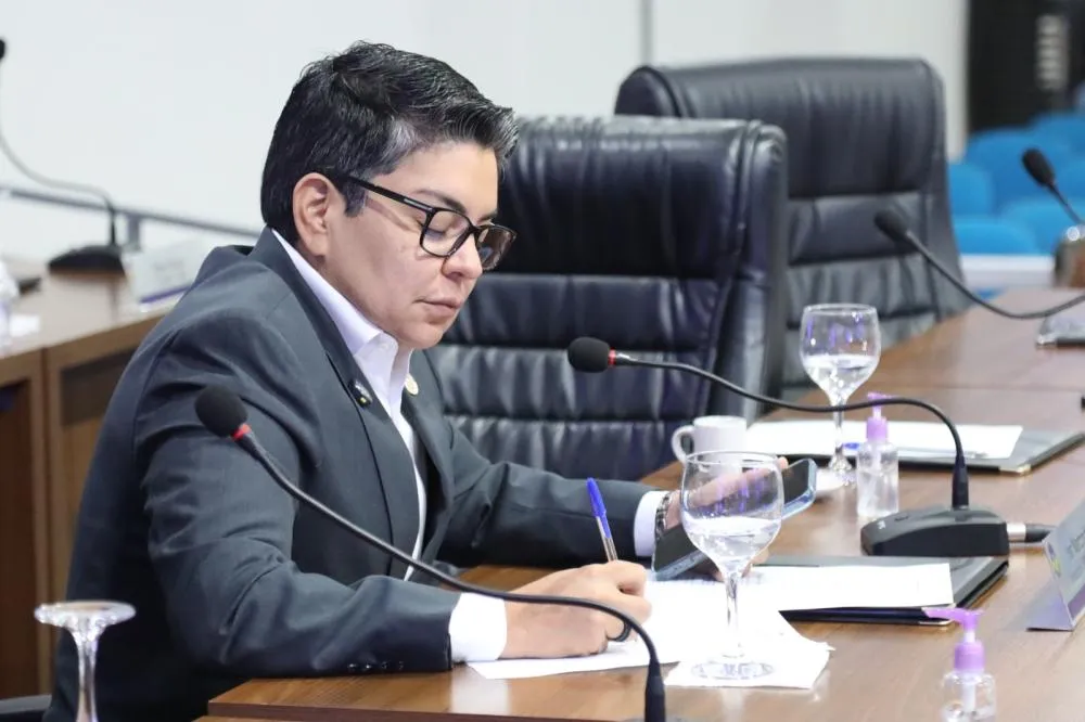 Vereadora Isa Marcondes é internada após sentir fortes dores no peito em Dourados