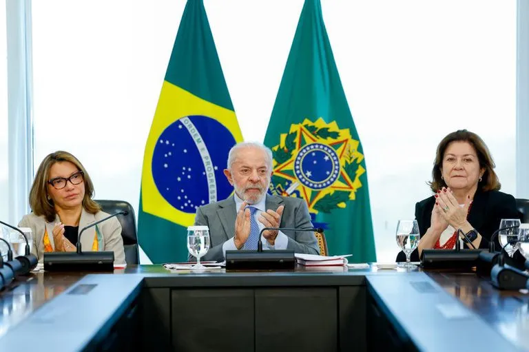 12 de março é definido como o Dia Nacional em Memória das Vítimas da Covid-19