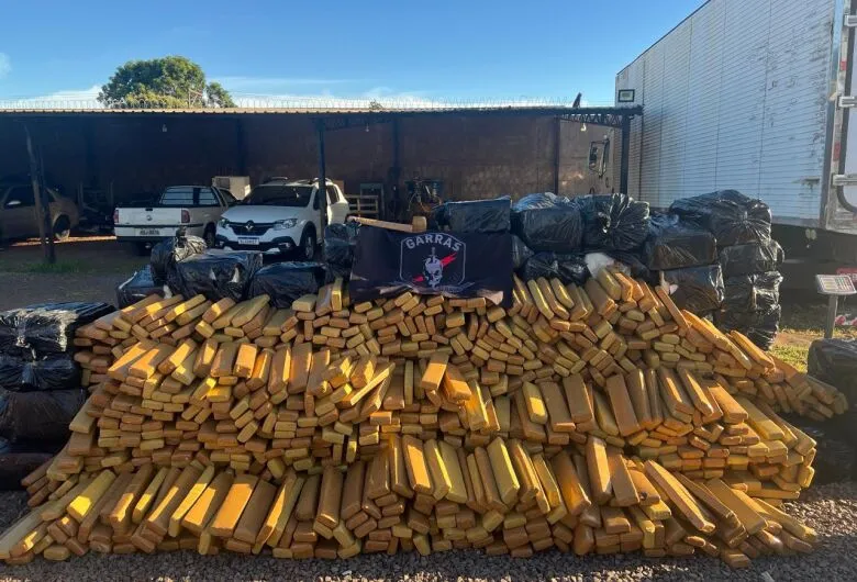 Quase 4t de maconha são apreendidas em meio a carga de algodão