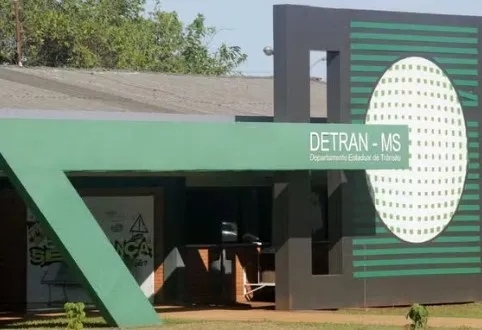 Instrutores podem atuar sem autoescola após nova regra do Detran-MS; veja como se tornar um
