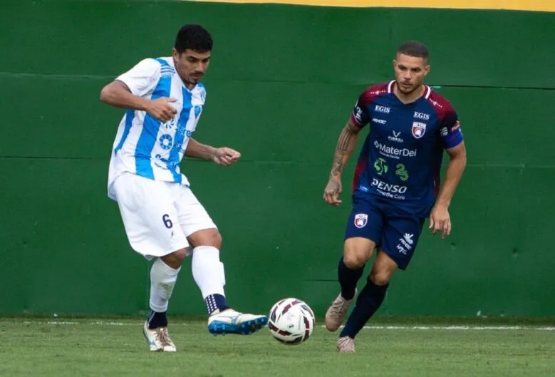 Betim repetiu o primeiro turno e não deu chances para o Ivinhema, vencendo mais uma - Crédito: @brandonspotter