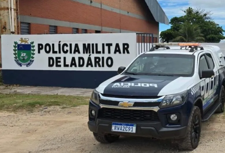 Mulher é atacada com garrafa quebrada e suspeito acaba preso após tentativa de fuga