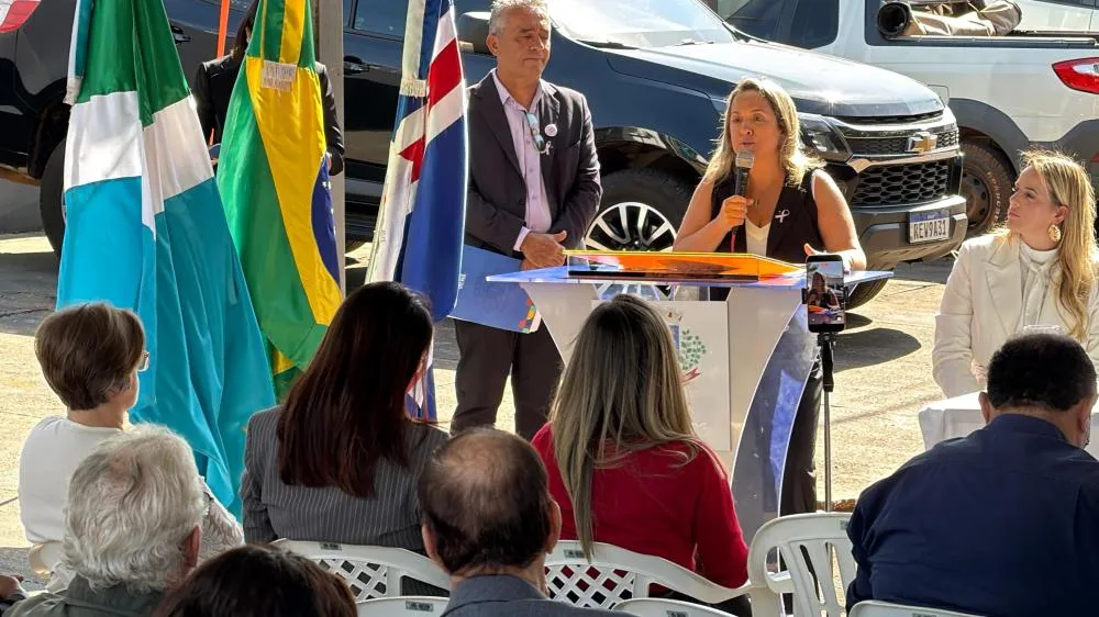 Lia Nogueira defende atendimento 24 horas para mulheres durante lançamento da Sala Lilás