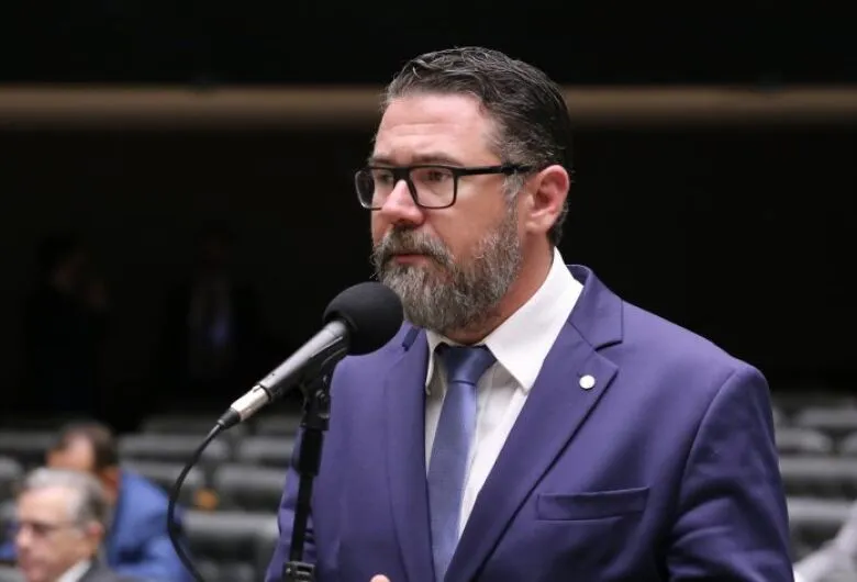 Conselho de Ética aprova nova suspensão contra Pollon por ofensas a Hugo Motta
