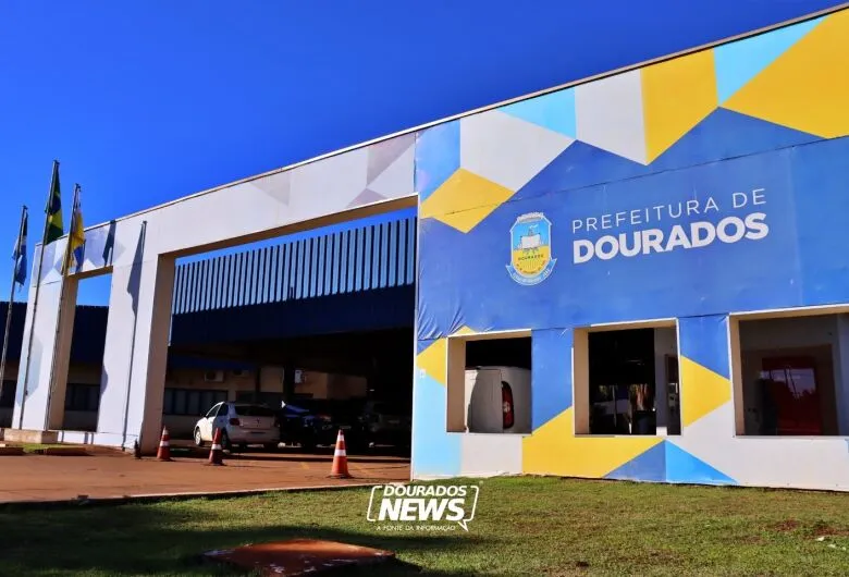Servidores da Prefeitura de Dourados receberam antecipadamente nesta terça-feira os salários de junho - Crédito: Clara Medeiros/Dourados News