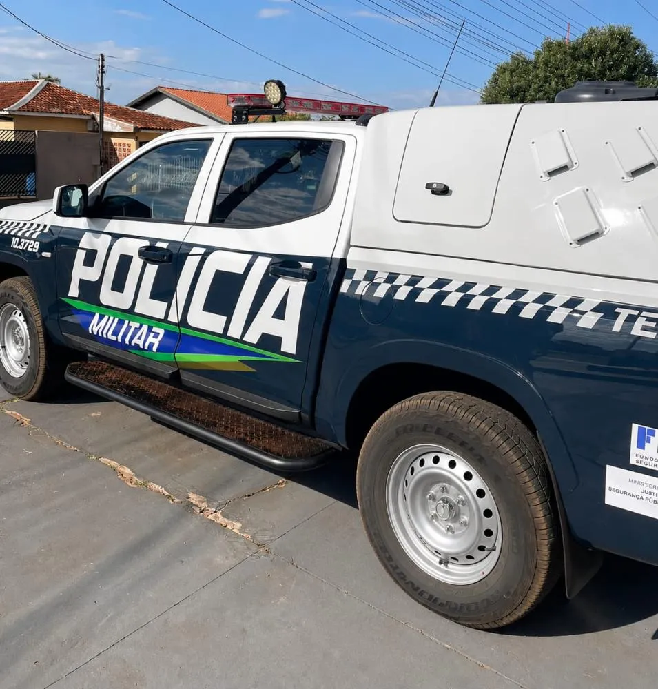 Homem é preso após ameaçar, importunar sexualmente e destruir celular da própria mãe em Glória de Dourados