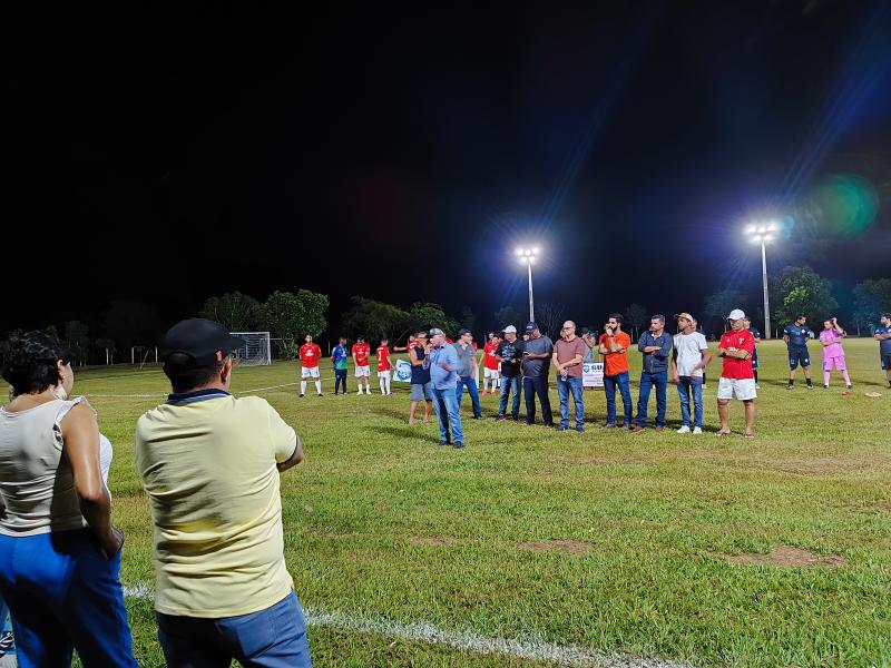 Campo de Futebol de Presidente Castelo recebeu moderno sistema de iluminação 