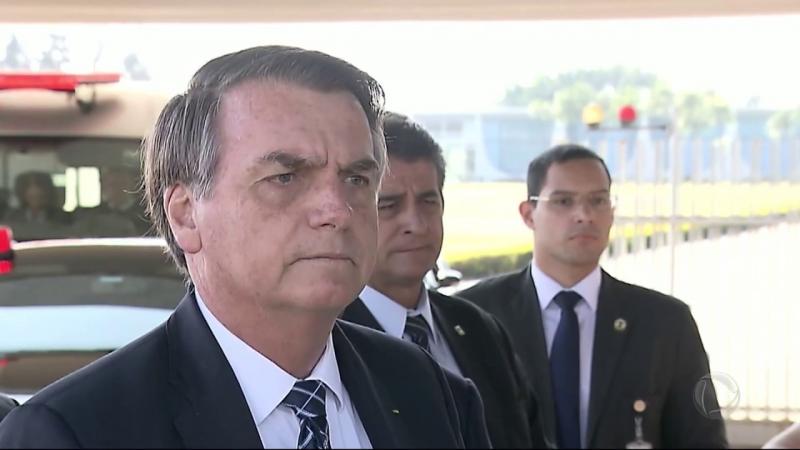 Bolsonaro diz que não conversa com chefes de Estado que queiram 'tutelar' o Brasil